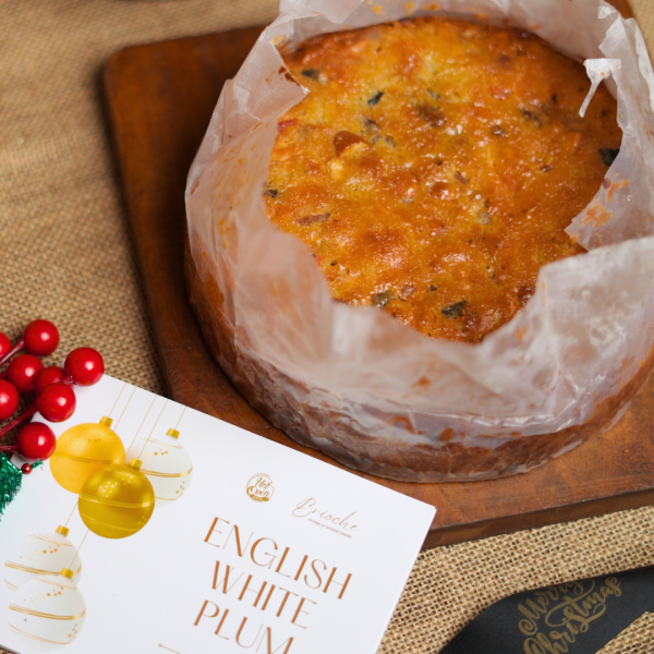 English White Plum Cake Online