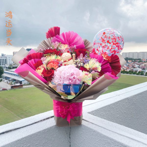 [MEDIUM BOUQUET] 5   Personalised Balloon with Fortune Cat Flower Bouquet and Handmade Fan - 鸿运当头 Cheap