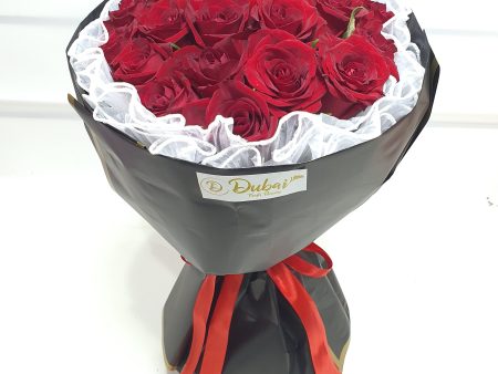 25 Red Stylish Roses Bouquet(black) Sale